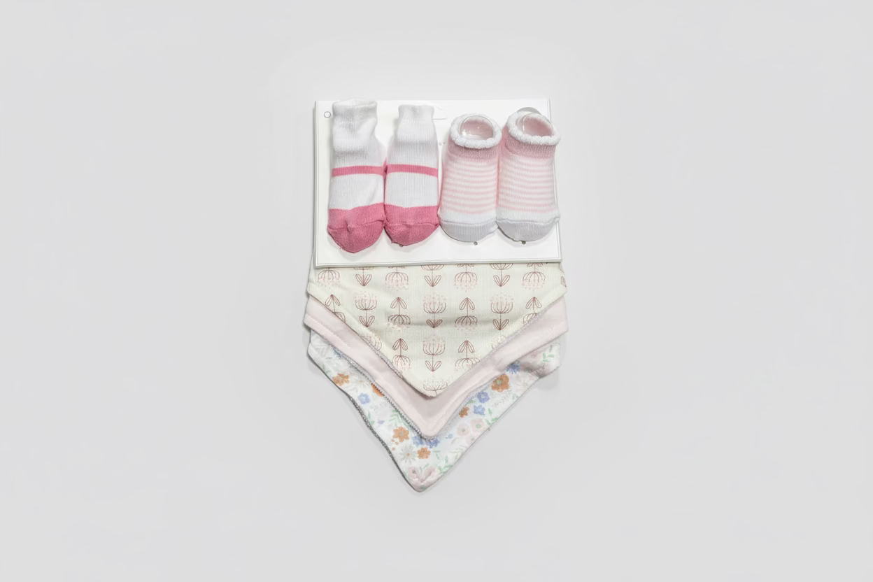 Set Medias + Babero